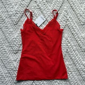Aritzia Contour Camisole Top